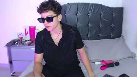 anto ford02 online show from June 17, 4:03 am
