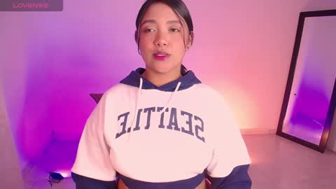 Snapshot of antonella_latin_curvy chatting on October 10, 2:38 am Anne online show from October 10, 2:38 am