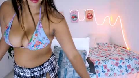 antonella online show from April 12, 8:17 am