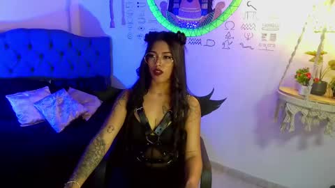 Snapshot of antonella_miller18 chatting on March 7, 6:57 am Antonella online show from March 7, 6:57 am