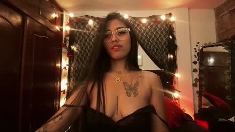 Snapshot of antonella_miller18 chatting on December 27, 1:18 pm Antonella online show from December 27, 1:18 pm