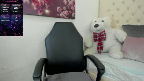 Snapshot of antonella_negrete chatting on September 24, 12:26 pm Antonella online show from September 24, 12:26 pm