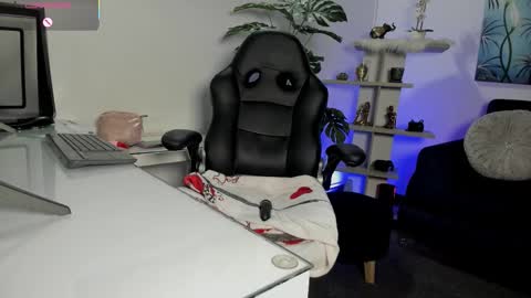 Antonella  online show from March 19, 7:18 pm