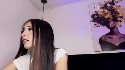 antonellariva_ online show from February 17, 7:57 pm