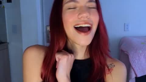 Snapshot of antonellarossii_ chatting on March 12, 2:01 pm Antonella online show from March 12, 2:01 pm