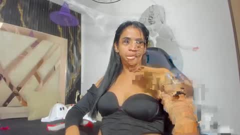Snapshot of antonellatawer chatting on October 19, 4:47 am AntonellaTawer online show from October 19, 4:47 am