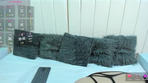 A N T O N E L L E  online show from March 19, 11:36 am