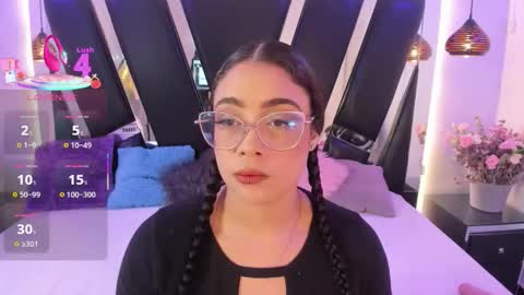 A N T O N E L L E  online show from October 2, 11:59 am