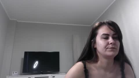 Snapshot of antonia1313 chatting on February 4, 8:24 am Antonia online show from February 4, 8:24 am