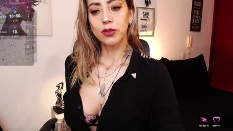 Snapshot of antoniavillamizar chatting on January 14, 10:38 am Anto online show from January 14, 10:38 am
