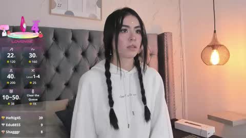 Snapshot of anya_belth chatting on October 17, 9:51 pm anya_belth online show from October 17, 9:51 pm