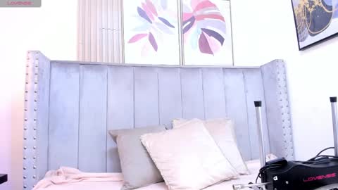 Snapshot of anya_belth chatting on September 15, 7:43 pm anya_belth online show from September 15, 7:43 pm