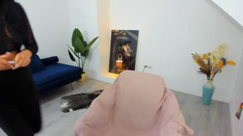 Anya online show from April 3, 4:21 am