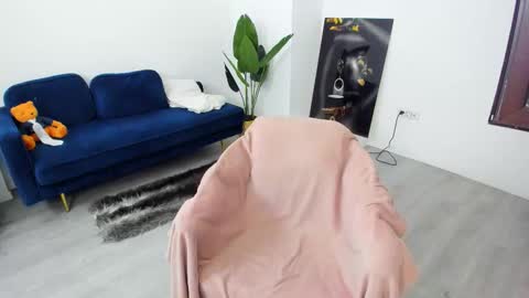 Anya online show from March 16, 5:44 am