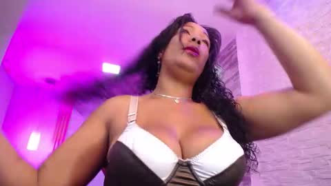 Anyela  online show from January 31, 2:28 pm