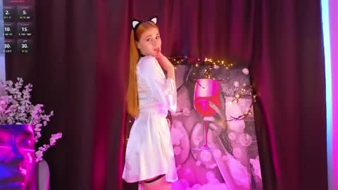 anylindsey online show from May 29, 7:28 am