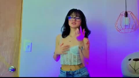   online show from June 30, 12:04 pm