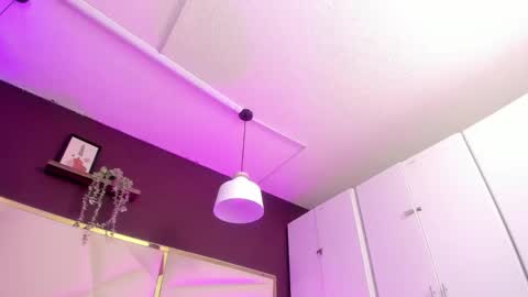 April online show from October 5, 12:32 pm