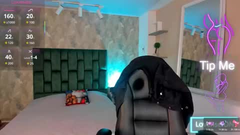  April  online show from December 22, 2:42 pm