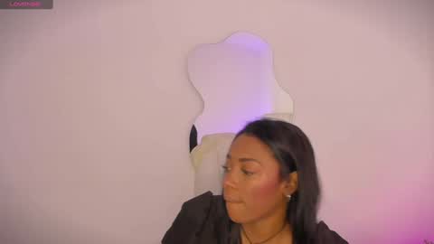 Snapshot of april_ebony18_ chatting on December 24, 10:55 am April online show from December 24, 10:55 am