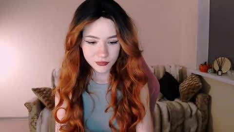 Snapshot of april_felicity chatting on October 15, 7:05 pm April online show from October 15, 7:05 pm