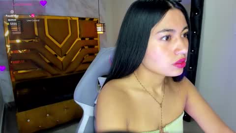 Snapshot of april_nicols chatting on October 17, 12:41 pm A P R I L online show from October 17, 12:41 pm