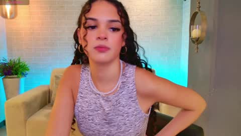 Snapshot of aprilrhodes_ chatting on January 11, 3:23 am April Rhodes online show from January 11, 3:23 am