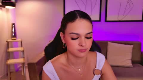 Snapshot of aprilrhodes_ chatting on January 28, 3:47 am April Rhodes online show from January 28, 3:47 am