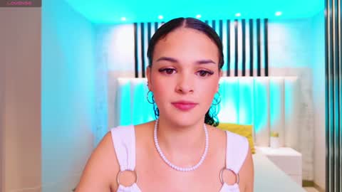 Snapshot of aprilrhodes_ chatting on January 11, 7:05 pm April Rhodes online show from January 11, 7:05 pm