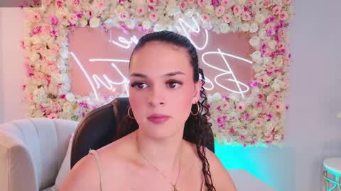 Snapshot of aprilrhodes_ chatting on February 28, 7:03 pm April Rhodes online show from February 28, 7:03 pm