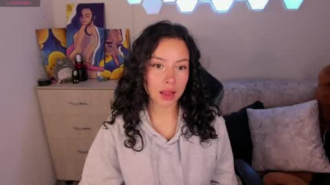 aqua emilly online show from May 26, 11:37 pm
