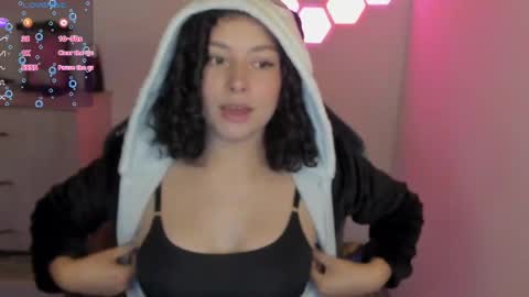 Snapshot of aqua_emilly chatting on February 25, 2:25 am aqua emilly online show from February 25, 2:25 am