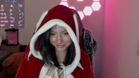 Snapshot of aqua_emilly chatting on December 25, 2:03 am aqua emilly online show from December 25, 2:03 am