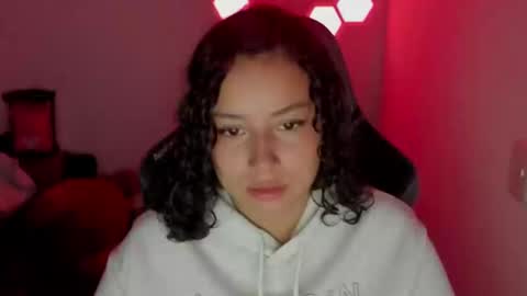 Snapshot of aqua_emilly chatting on January 8, 1:42 am aqua emilly online show from January 8, 1:42 am