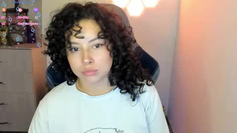 Snapshot of aqua_emilly chatting on September 13, 9:45 pm aqua emilly online show from September 13, 9:45 pm