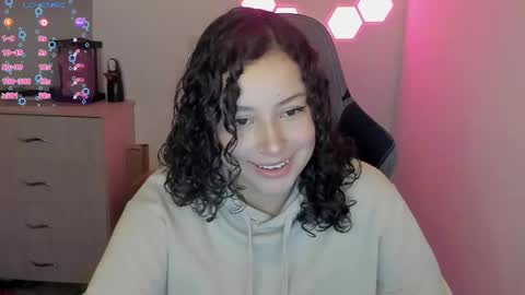 Snapshot of aqua_emilly chatting on February 13, 2:45 am aqua emilly online show from February 13, 2:45 am
