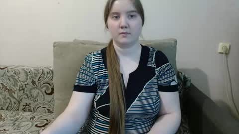 Josefin online show from June 13, 8:23 am