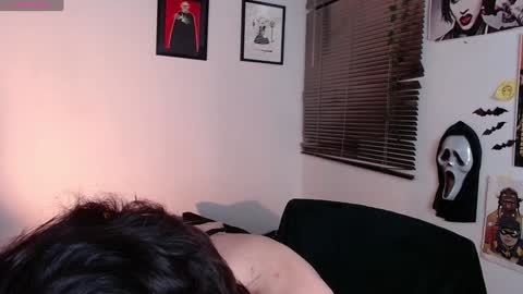 Snapshot of arabella_stone chatting on January 7, 3:35 am Arabella online show from January 7, 3:35 am