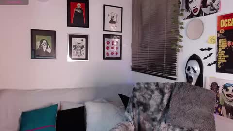 Snapshot of arabella_stone chatting on February 21, 2:50 am Arabella online show from February 21, 2:50 am