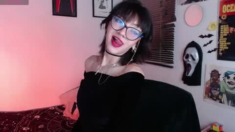 Snapshot of arabella_stone chatting on January 6, 2:26 am Arabella online show from January 6, 2:26 am