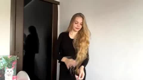 Amelia online show from December 17, 7:23 am