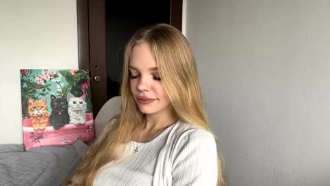 Amelia online show from December 19, 7:11 am