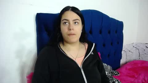 Snapshot of ari_coohachelaa chatting on October 4, 9:52 pm ARIANNA online show from October 4, 9:52 pm