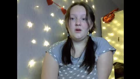 Snapshot of aria__dark chatting on February 23, 12:37 am Aria online show from February 23, 12:37 am