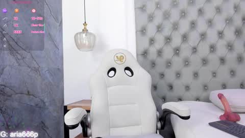 aria online show from November 11, 11:18 am