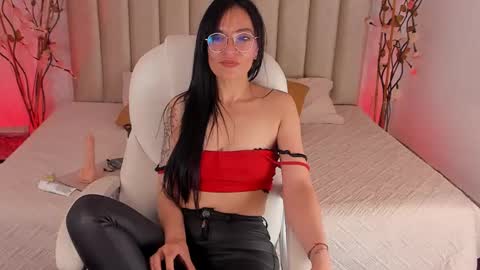 Snapshot of aria_velle chatting on September 27, 3:52 pm aria_velle online show from September 27, 3:52 pm