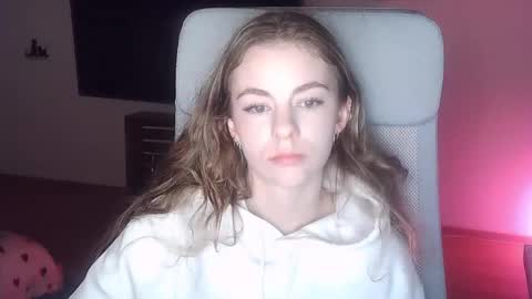 AriaCreazy online show from November 17, 9:37 pm