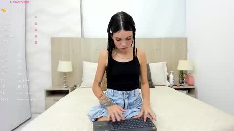 Snapshot of ariadna_gonzales chatting on October 9, 3:32 am Ariadna online show from October 9, 3:32 am