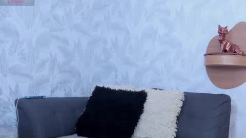 ariadnaa_brown1 online show from February 27, 3:23 pm