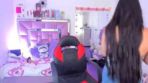 ariadnacappelletty online show from March 21, 4:23 pm